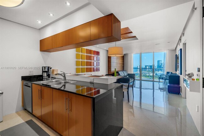 Photo - 1750 N Bayshore Dr Unit 3910