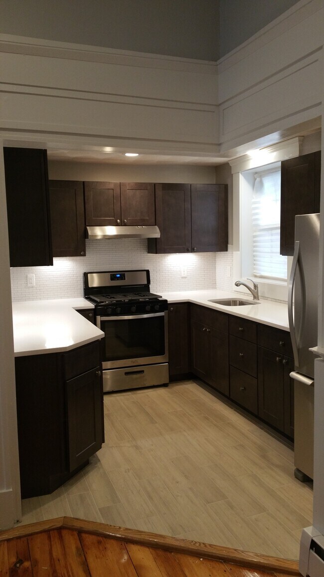 Photo - 66 Hampshire St Unit 1