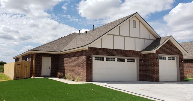 Building Photo - Cooper ISD- Luxury Duplex in Southwest Lub... Rental