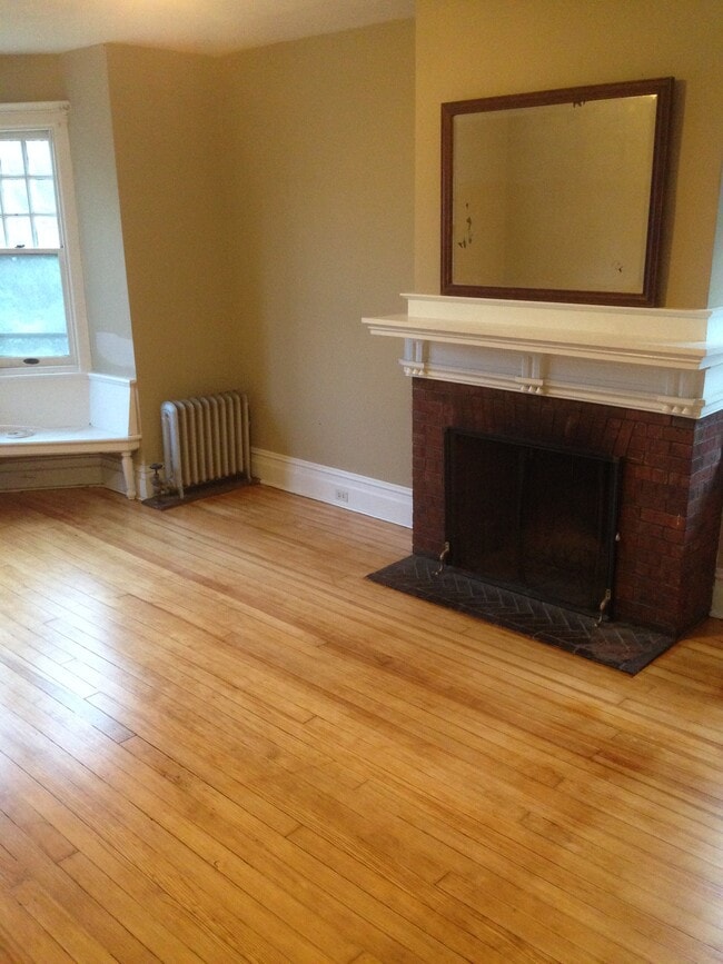 Photo - 441 Lyceum Ave Unit 2