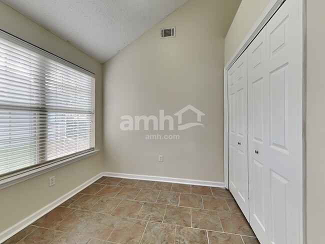 Photo - 18 Salt Landing Way