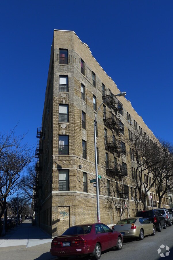 891 Fox St - 891 Fox St