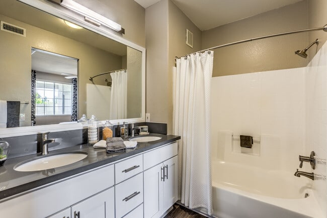 Signature Point apartments — community photo