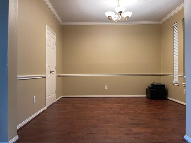 Photo - 739 Annie's Way