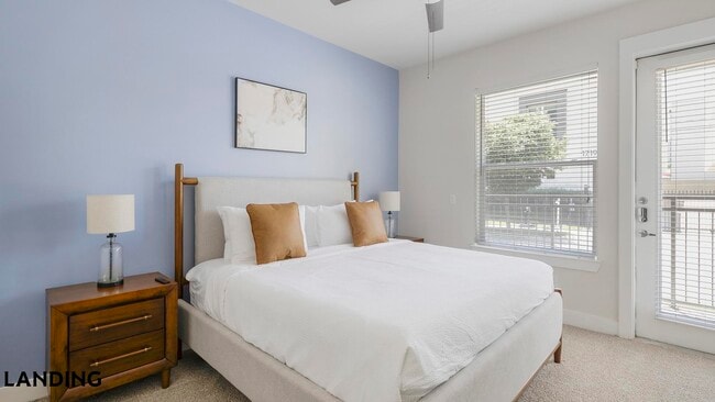 Photo - 4001 Ross Ave Unidad 168