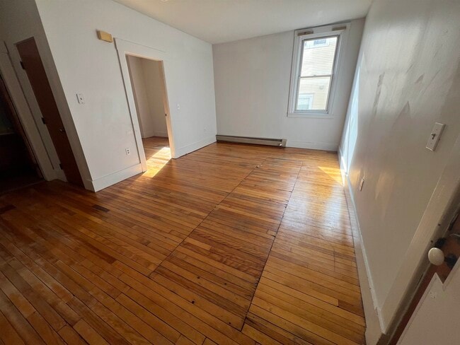 14 Main St Unit 2