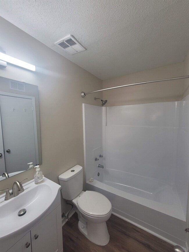Photo - 154 N Auburndale St