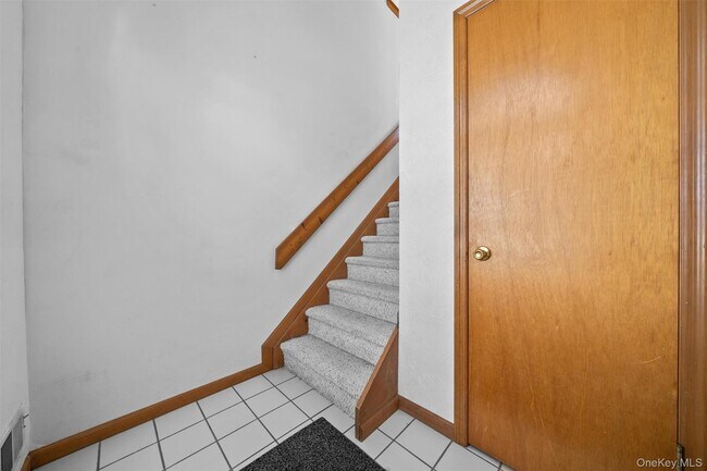 Photo - 1104 Evergreen Ct