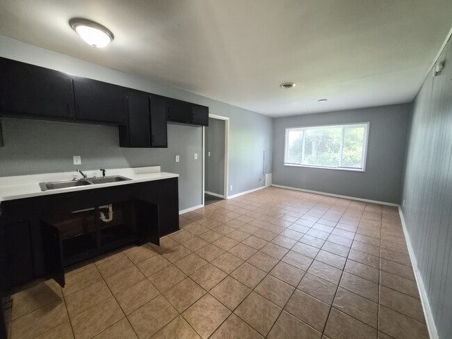 Photo - 3921 Malibu Dr