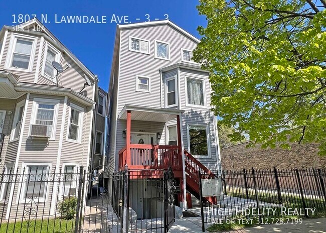 Building Photo - 1807 N Lawndale Ave Unit 3