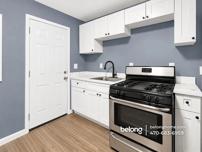 3213 Lee St Unit 2
