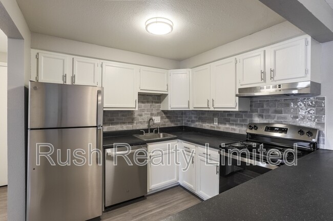 Photo - 1800 Fenton St Condo Unit 9