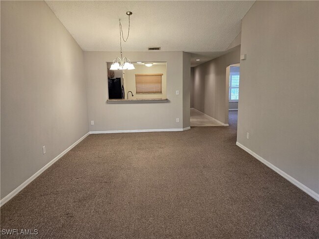 Photo - 605 Squire Cir Unidad 203
