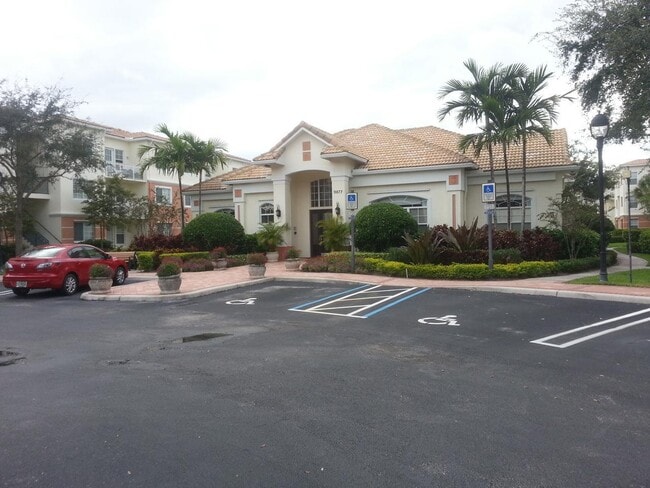 Building Photo - 9857 Baywinds Blvd Unit 9206 Rental