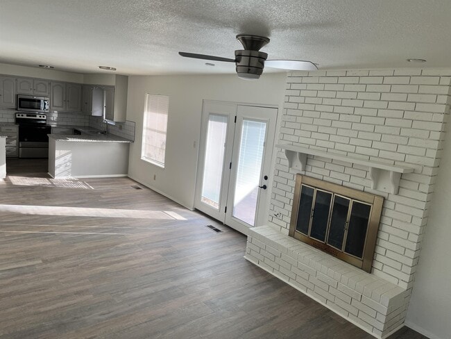 Photo - 135 Orchard Dr