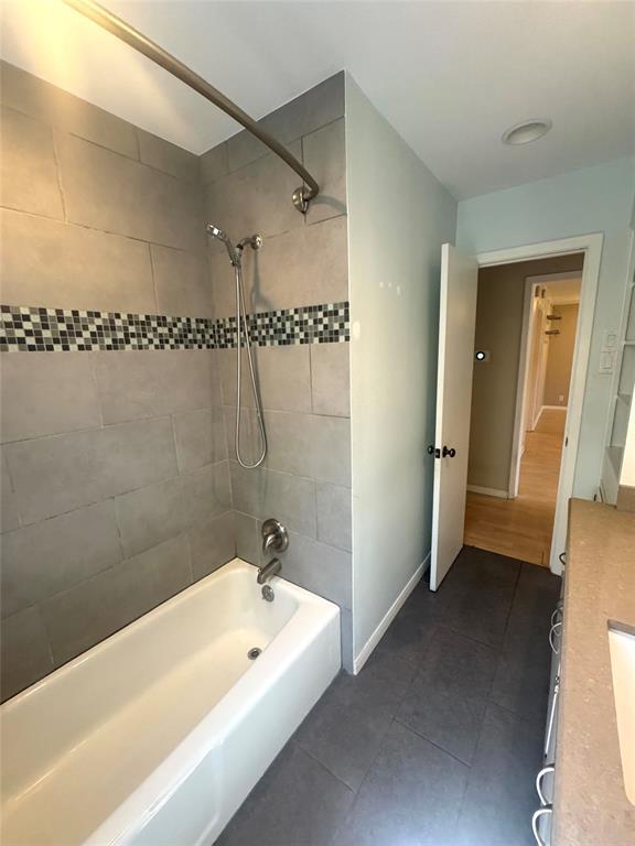 Photo - 8209 Easter Cove