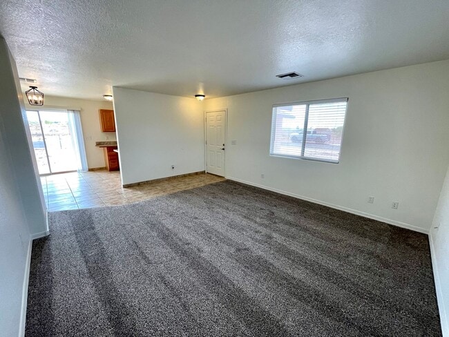 Photo - Nice 2 Bedroom 1 Bath Home! *HOME IS CURRENTLY OCCUPIED, PLEASE DO NOT DISTURB THE TENANTS*