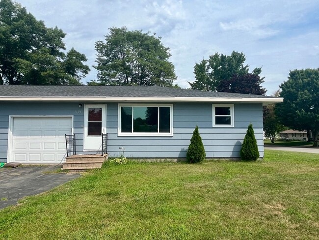 Building Photo - 1401-1403 Wisconsin St Unit #1401