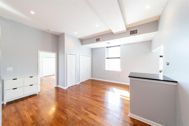 Photo - 186 Wayne St Unidad 219d