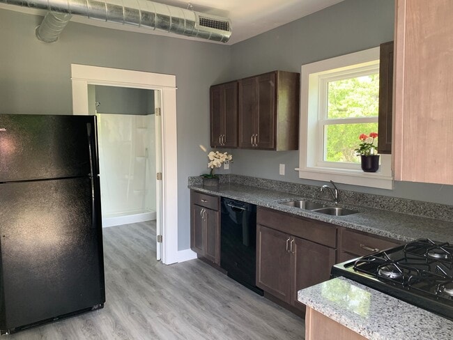 Photo - 1029 Walker Ave NW