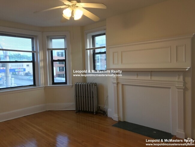 Building Photo - 439 Cambridge St Rental