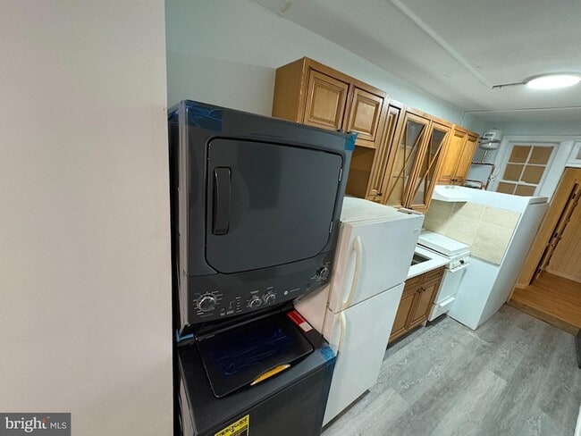 Photo - 165 35th St NE Unit 2