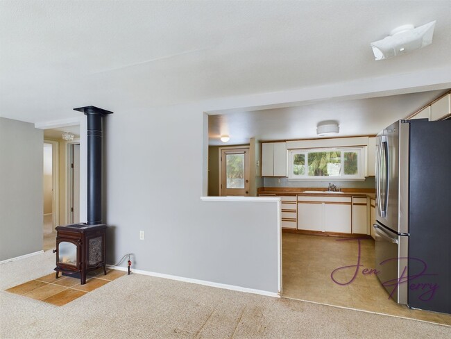 Photo - 3 Bedroom 2 Bathroom Home For Rent