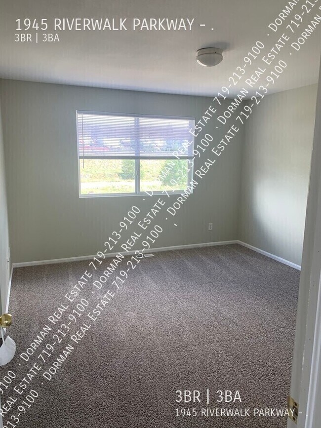 Photo - 1945 Riverwalk Pkwy Unit .