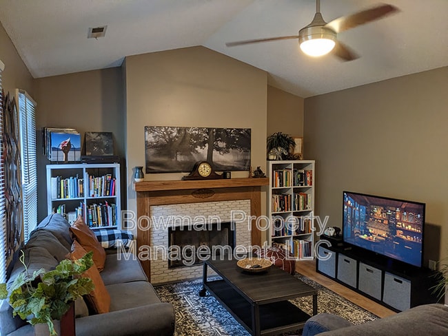Photo - 155 Rachel Way