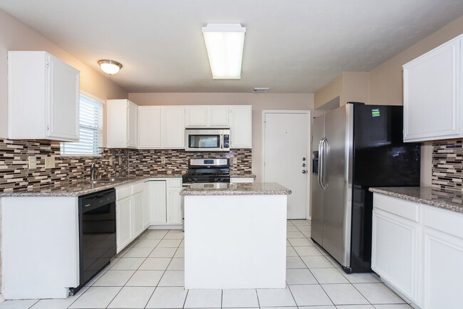 Photo - 8234 Worthington Dr House