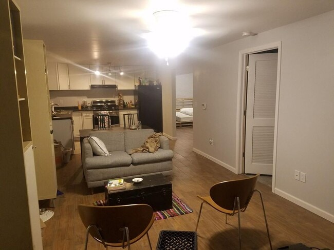 Photo - 2016 1/2 Davis St.