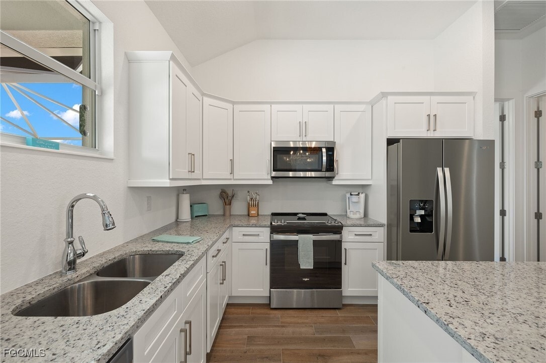 Photo - 154 SE 20th St