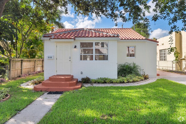 Building Photo - 608 Sunset Rd Rental