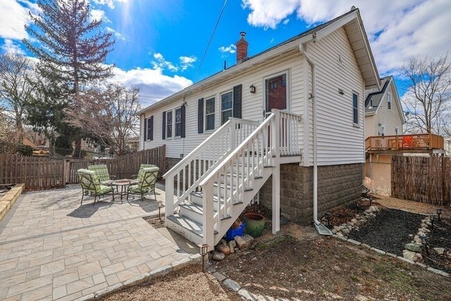 Photo - 158 Durnell Ave