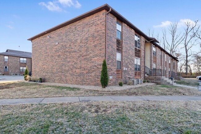 Building Photo - 3111 W Greenwood St Unit 9