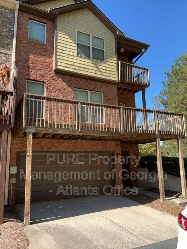 Photo - 1555 River Park Blvd