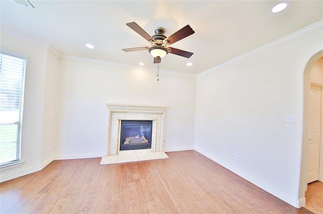 Photo - 778 Fall River Dr