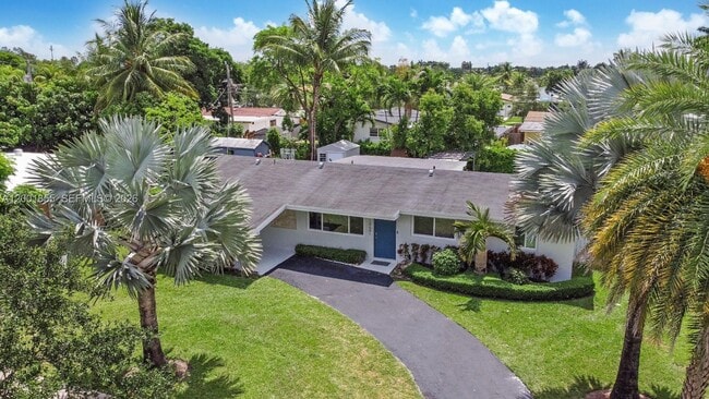 Photo - 18641 Belview Dr