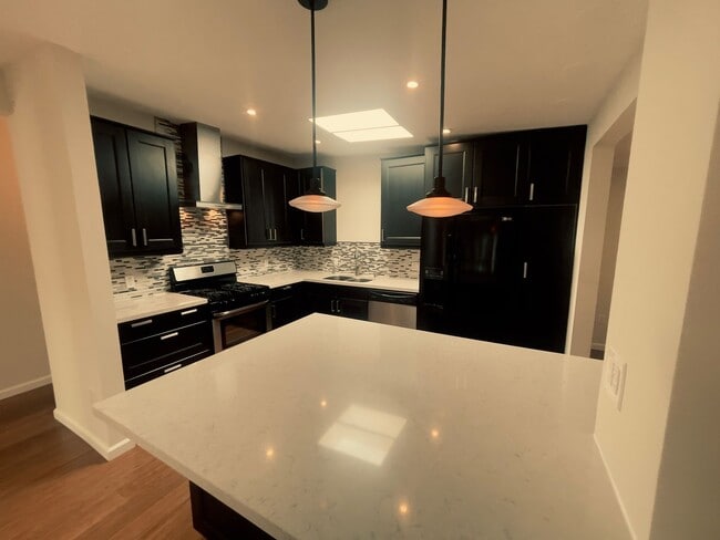 Photo - Beautifully Remodeled 3BD/2BA Sunnyvale Home with Designer Kitchen & Private Backyard