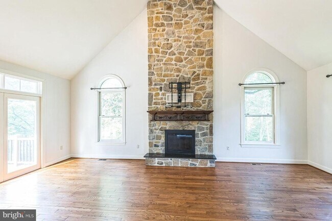 Photo - For Rent! Large 5-Bedroom, 3.5-Bath Home with Scenic Views