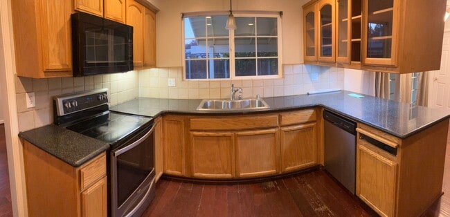 Photo - 3605 Swain Dr