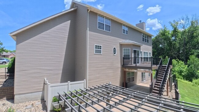 Photo - 308 Windsor Forrest Rd