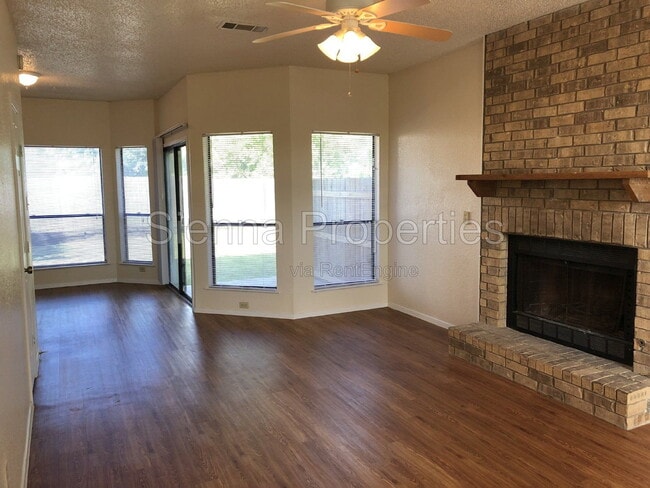 Photo - 8300 Bradford Edward Cove Unit B