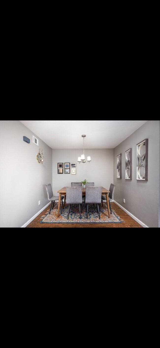 Photo - 4403 Benfield Ct