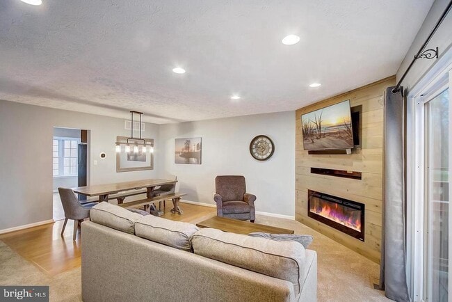 Photo - 1011 Ellicott Dr