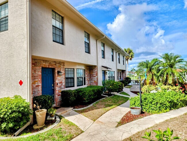 Building Photo - 3335 Purple Martin Dr Unit 5 Rental