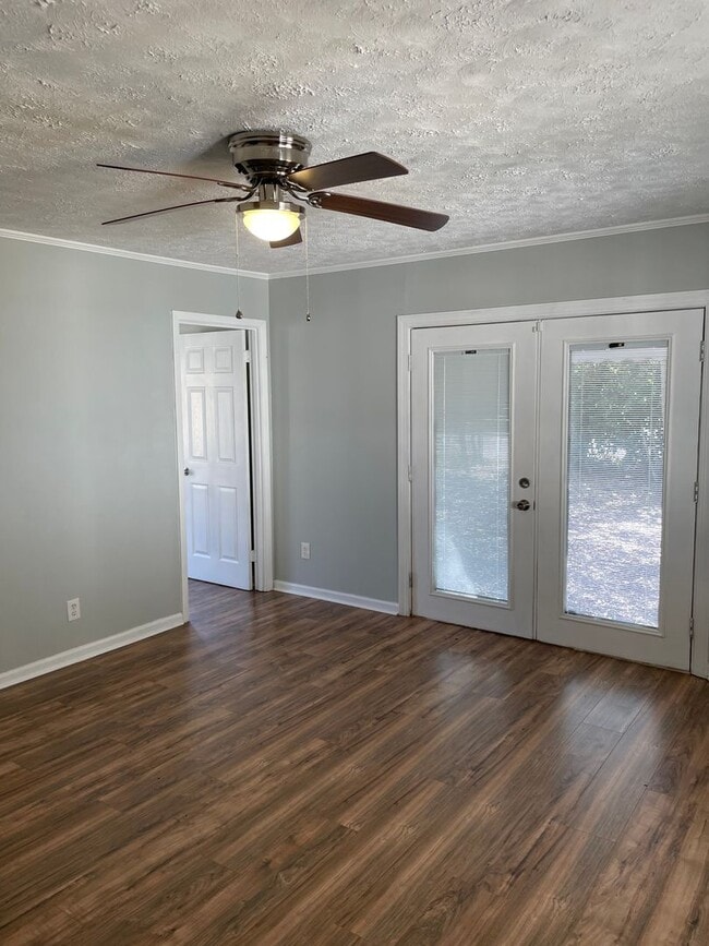 Photo - Midtown Bungalow