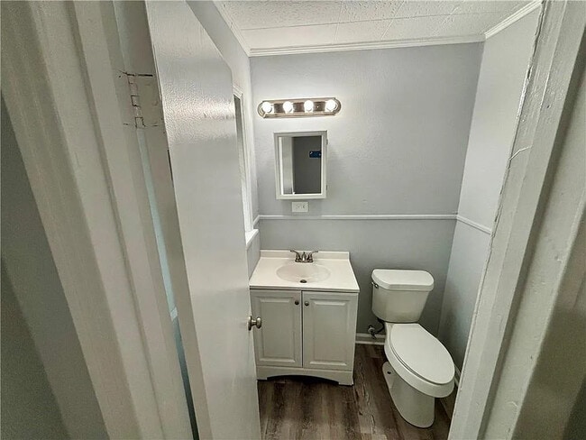 Photo - 466 Pinehill Dr