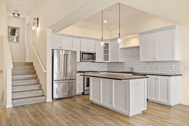 This Sunset Beach Estates Townhome will ha... - This Sunset Beach Estates Townhome will ha...