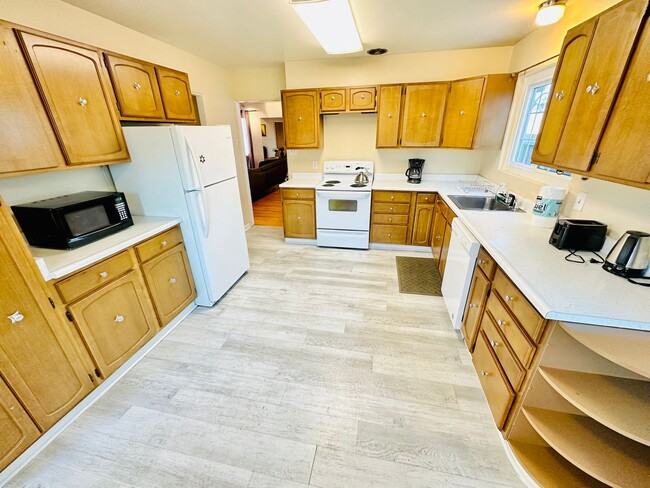Photo - 625 Plumas St